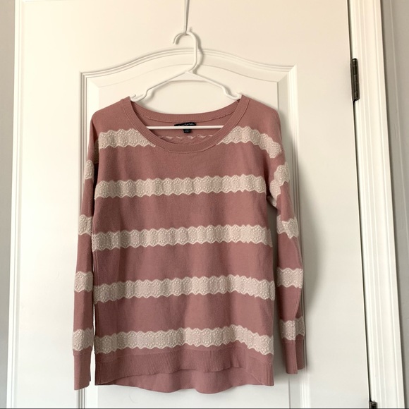 American Eagle Outfitters Sweaters - American Eagle Pink and Cream Striped Sweater 🤍💘